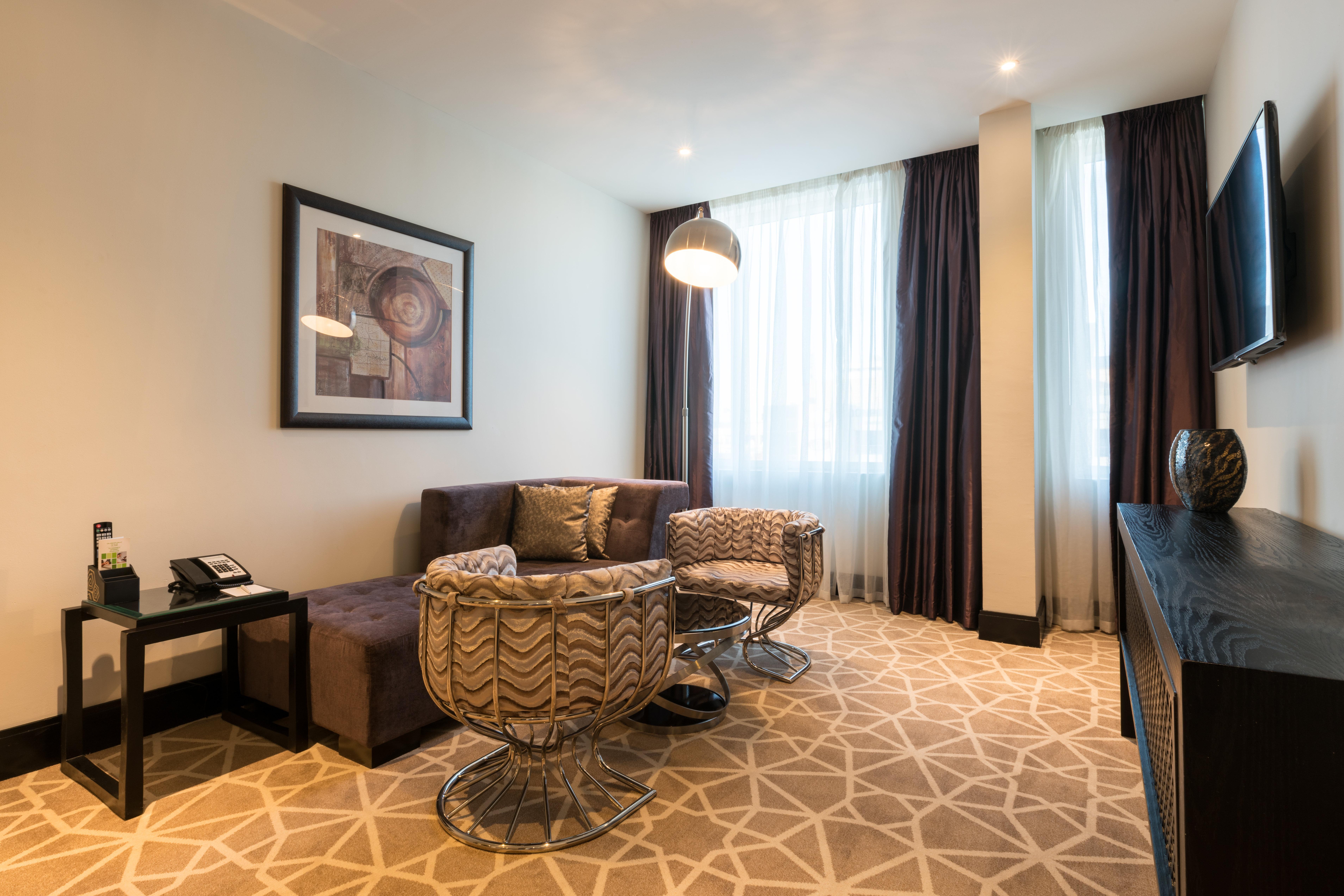 Holiday Inn Dubai Al Barsha By Ihg Exterior foto
