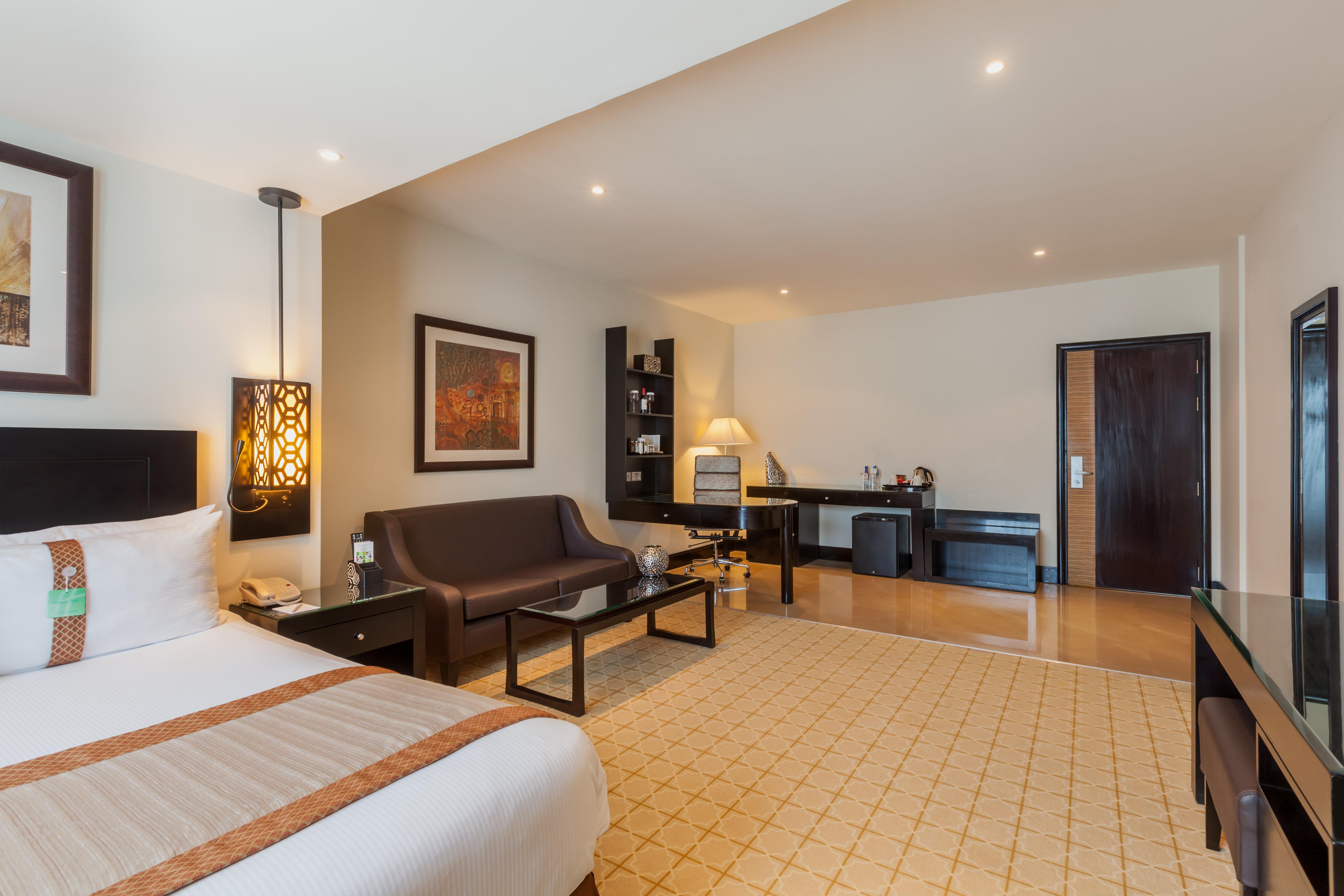 Holiday Inn Dubai Al Barsha By Ihg Exterior foto
