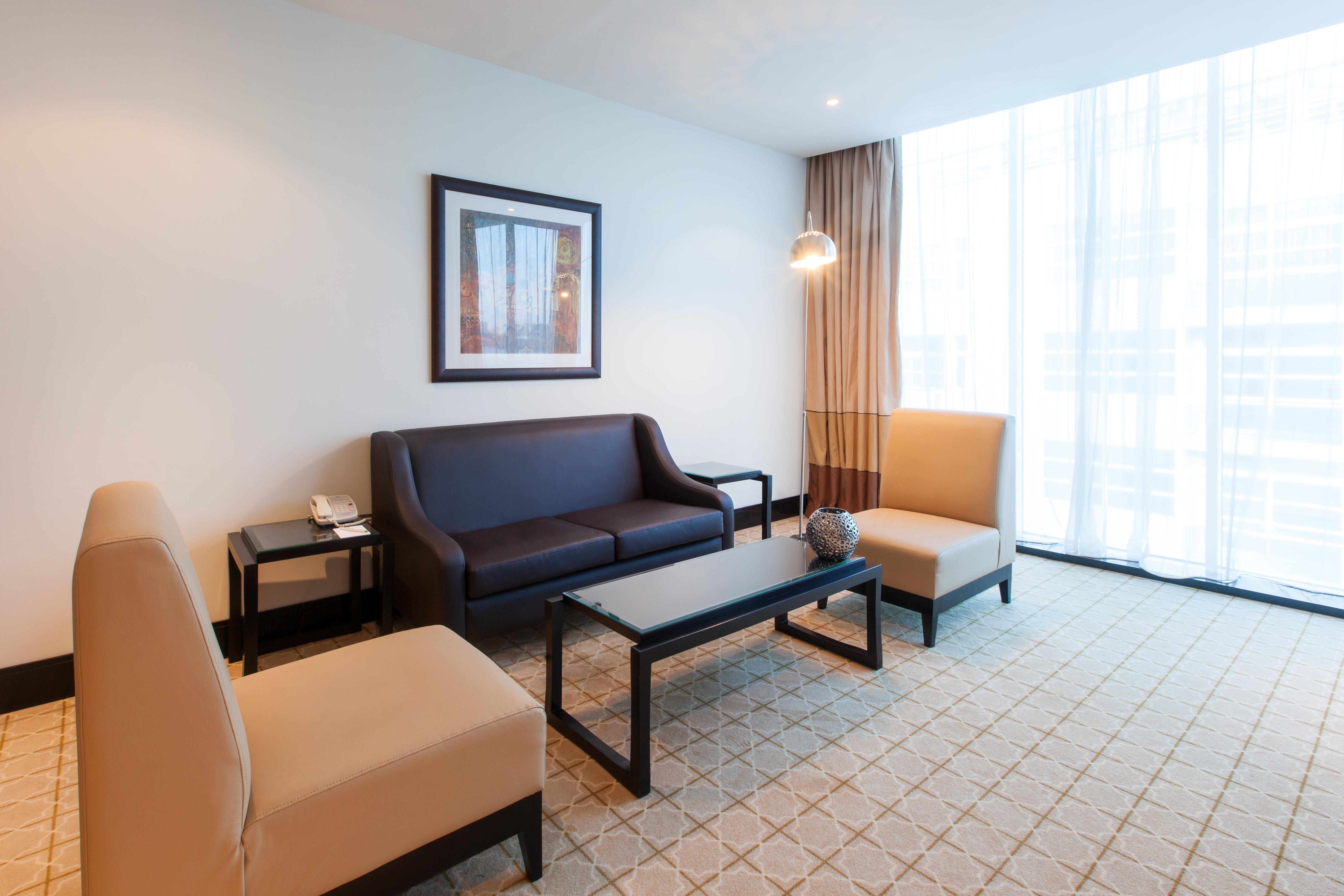 Holiday Inn Dubai Al Barsha By Ihg Exterior foto