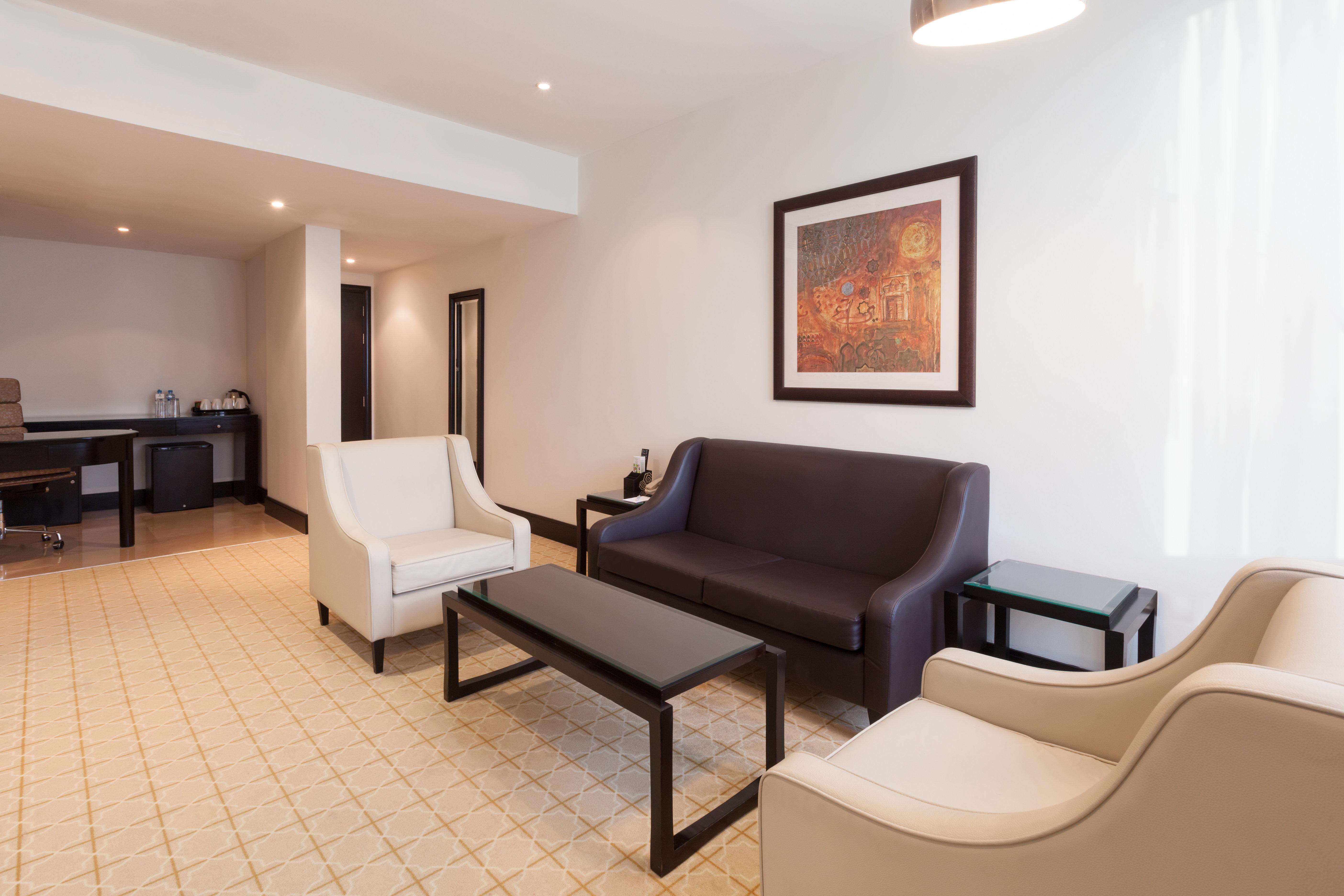 Holiday Inn Dubai Al Barsha By Ihg Exterior foto