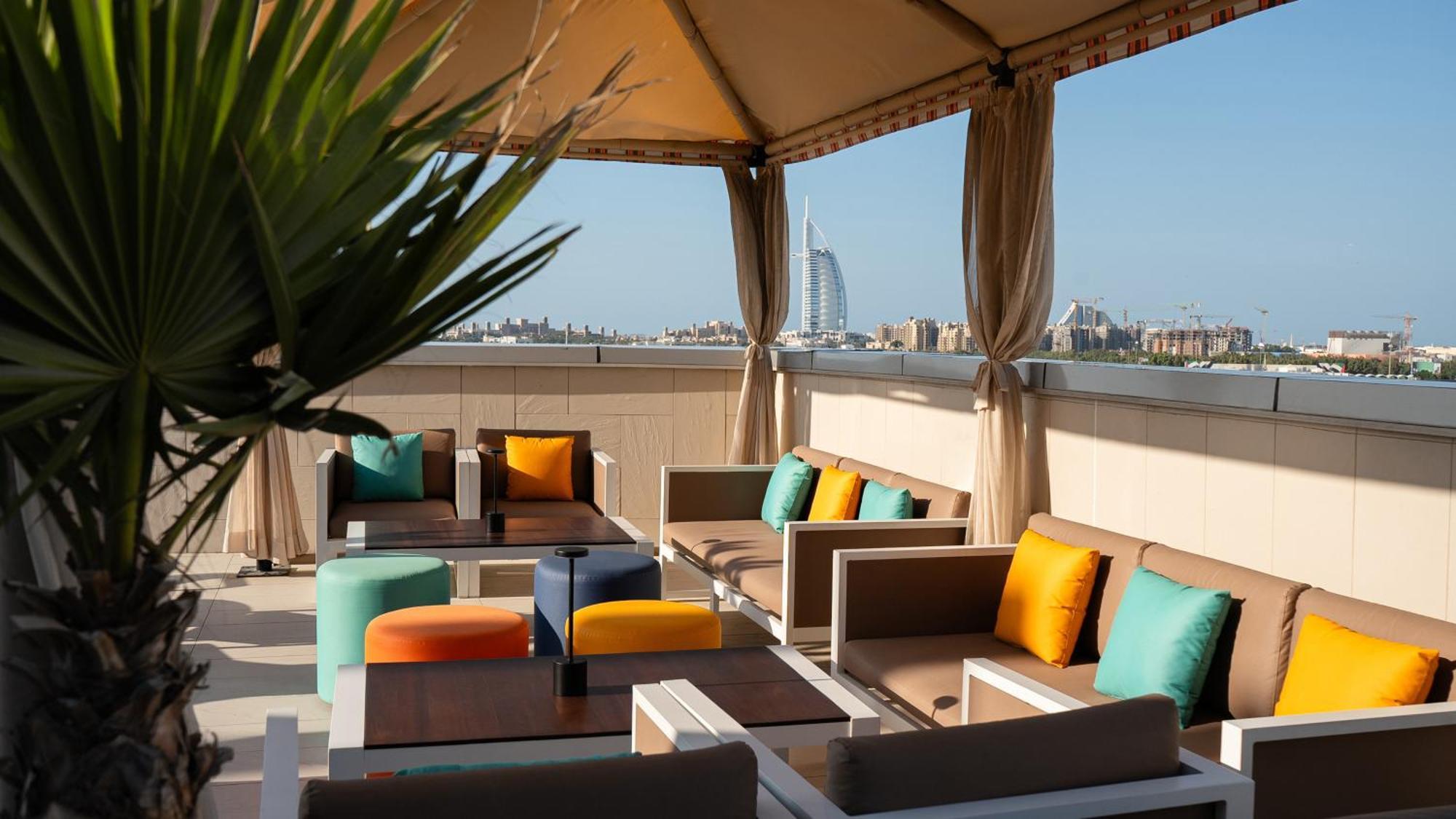 Holiday Inn Dubai Al Barsha By Ihg Exterior foto